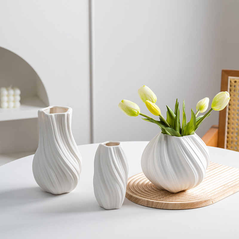 Cream Nordic Minimalist Cerami - đánh giá và giá Desk Setup Minimalist
