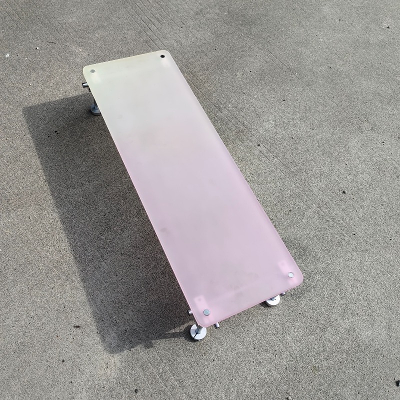 ‌Aesthetic Pink Gradient Acryl - đánh giá và giá Desk Setup Living Room