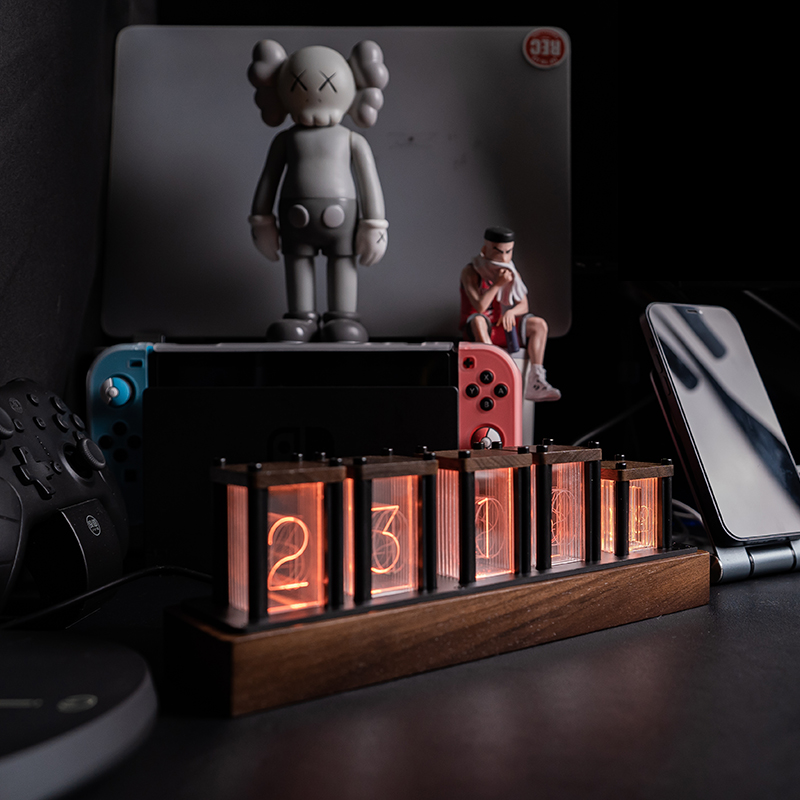 RGB Simulated Nixie Tube Clock - đánh giá và giá Desk Setup Youtube